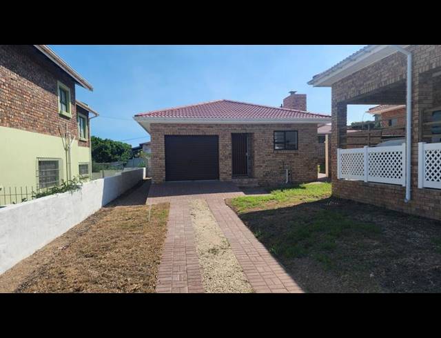 2 BEDROOM PROPERTY TO RENT IN ASTON BAY